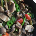 ｙａ－ｙａ－'s cooksnap of when they made 砂肝とピーマンの炒め物.