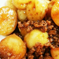 カヨッチジャスアント's cooksnap of when they made 無加水鍋、新じゃがの生姜そぼろ煮.