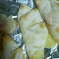 yukariin's cooksnap of when they made あまったぎょうざの皮で…チーズ包み焼き.