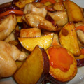 あっちゃんさまさま's cooksnap of when they made さつま芋と鶏の甘辛バター炒め.