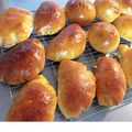 どこかゆう's cooksnap of when they made HBとレンジで＊簡単クリームパン.
