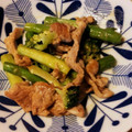 ヴァリィママ's cooksnap of when they made アスパラと豚バラのオイマヨ黒胡椒炒め.