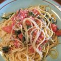 Hirorinaki's cooksnap of when they made ✿簡単パスタ（トマト青じそ）✿.