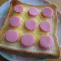 ミセストモ's cooksnap of when they made おさかなソーセージ☆トースト.