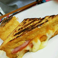 toroaki's cooksnap of when they made お弁当に♡簡単 厚揚げのハムチーズサンド.