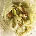今日もニコッ☆'s cooksnap of when they made レンジで簡単！新タマネギと鮭とばのマリネ.