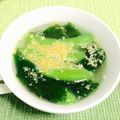 Chikatan☆'s cooksnap of when they made スナップエンドウとわかめの中華スープ.