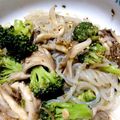 しんしょうはは's cooksnap of when they made 簡単 舞茸とブロッコリーのしらたきパスタ.
