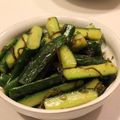 tomatoZ's cooksnap of when they made 夏バテおつまみにも。きゅうりのたたき♪.