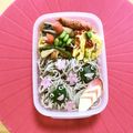 komutatata's cooksnap of when they made キャラ弁おかず.