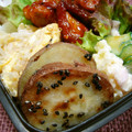 もりはん's cooksnap of when they made 簡単！さつまいものごま塩焼き♪お弁当に♪.