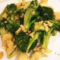 キムチアキ's cooksnap of when they made お手軽♪ブロッコリーと卵のガーリック炒め.