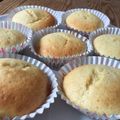 メェメェ's cooksnap of when they made 基本のサワークリームカップケーキ.