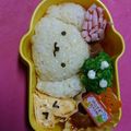やまfam0610's cooksnap of when they made ポムポムプリン＆マカロン簡単キャラ弁♡.