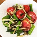 SmileMommy's cooksnap of when they made 簡単！アスパラしめじプチトマトのシソ炒め.