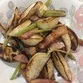 ともっちQQ's cooksnap of when they made 簡単！かぶのベーコン炒め.