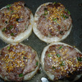 チヒナコ's cooksnap of when they made れんこん挽肉バーグ☆照り焼き風.