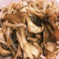 ＊にょにょん＊'s cooksnap of when they made しゃきしゃきもやしと舞茸のナムル.