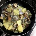 marishiro's cooksnap of when they made mあさりとじゃが芋のガーリック炒め.
