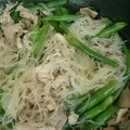 わがやのごちそうさん's cooksnap of when they made いんげんが好きになる！春雨と豚肉炒め.