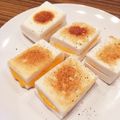 miya5☆'s cooksnap of when they made はんぺんのチーズはさみ焼き.