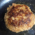 uknowtan's cooksnap of when they made ◆裏技!?簡単旨いハンバーグの焼き方♪◆.