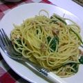 しぃ０３'s cooksnap of when they made 春菊と梅の和風パスタ.