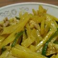 紫スミレ子's cooksnap of when they made 鶏肉とじゃがいもとピーマンのカレー炒め.