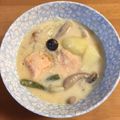 うめぼしこんぶ's cooksnap of when they made 鮭とじゃがいもとしめじのホワイトシチュー.