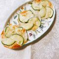 yesmama's cooksnap of when they made 餃子の皮でズッキーニピザ.
