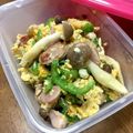YUKIKI☆'s cooksnap of when they made しめじとピーマンのチーズ卵炒め.