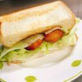 ぱんだ170071's cooksnap of when they made 市販のチキンナゲットで☆テリヤキ風サンド.