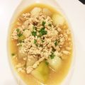 aqua33's cooksnap of when they made ウェイパーで冬瓜と鶏ミンチ.