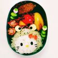 ☆あこ's cooksnap of when they made カエル帽子のキティちゃん♪キャラ弁.