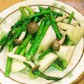 akiko6728's cooksnap of when they made かぶ＆アスパラ アンチョビソース炒め.