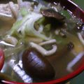 ユーロン's cooksnap of when they made 栄養たっぷり！きのこ汁♪.