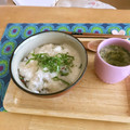 komutatata's cooksnap of when they made 農園レシピ・梅しそ麦とろごはん.