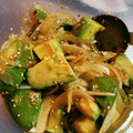 たにたーに's cooksnap of when they made アボガドと新玉ねぎの和え物★.