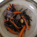 ☆めぐめぐ♪☆'s cooksnap of when they made 白和えのための蒟蒻入りひじきの煮物.