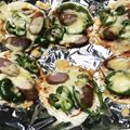 みなとのまんま's cooksnap of when they made 餃子の皮で☆ホットドッグ風クリスピーピザ.