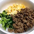 大宮さとし's cooksnap of when they made 一人暮らしを始めた君に 三色丼.