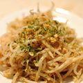 3life's cooksnap of when they made ニンニクらっきょうdeもやしチャーハン.