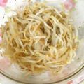 クックN681A1☆'s cooksnap of when they made 材料４つ簡単すぎる！もやしのレンジナムル.