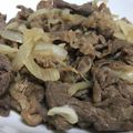 きぃ✩°｡⋆'s cooksnap of when they made 牛肉と玉ねぎの甘辛炒め〜最強〜.