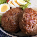 えりちょー's cooksnap of when they made 粗挽きハンバーグ〜コクうまソースと共に〜.