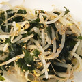 いるかくゆら's cooksnap of when they made いつもの常備菜　もやしとわかめのナムル.