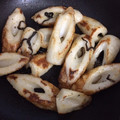 せまめのキッチン's cooksnap of when they made こんがり竹輪のマヨ昆布炒め.
