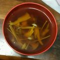 風の翼's cooksnap of when they made キノコ汁.