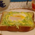 雪乃麻子's cooksnap of when they made 簡単♪目玉焼きケチャマヨトースト.