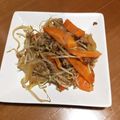すがまっち's cooksnap of when they made おろし生にんにく醤油で肉もやし炒め。.